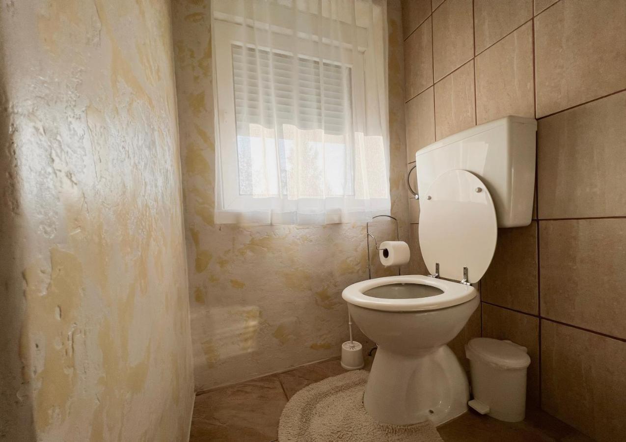 Rooms Mirabella Раковица Екстериор снимка